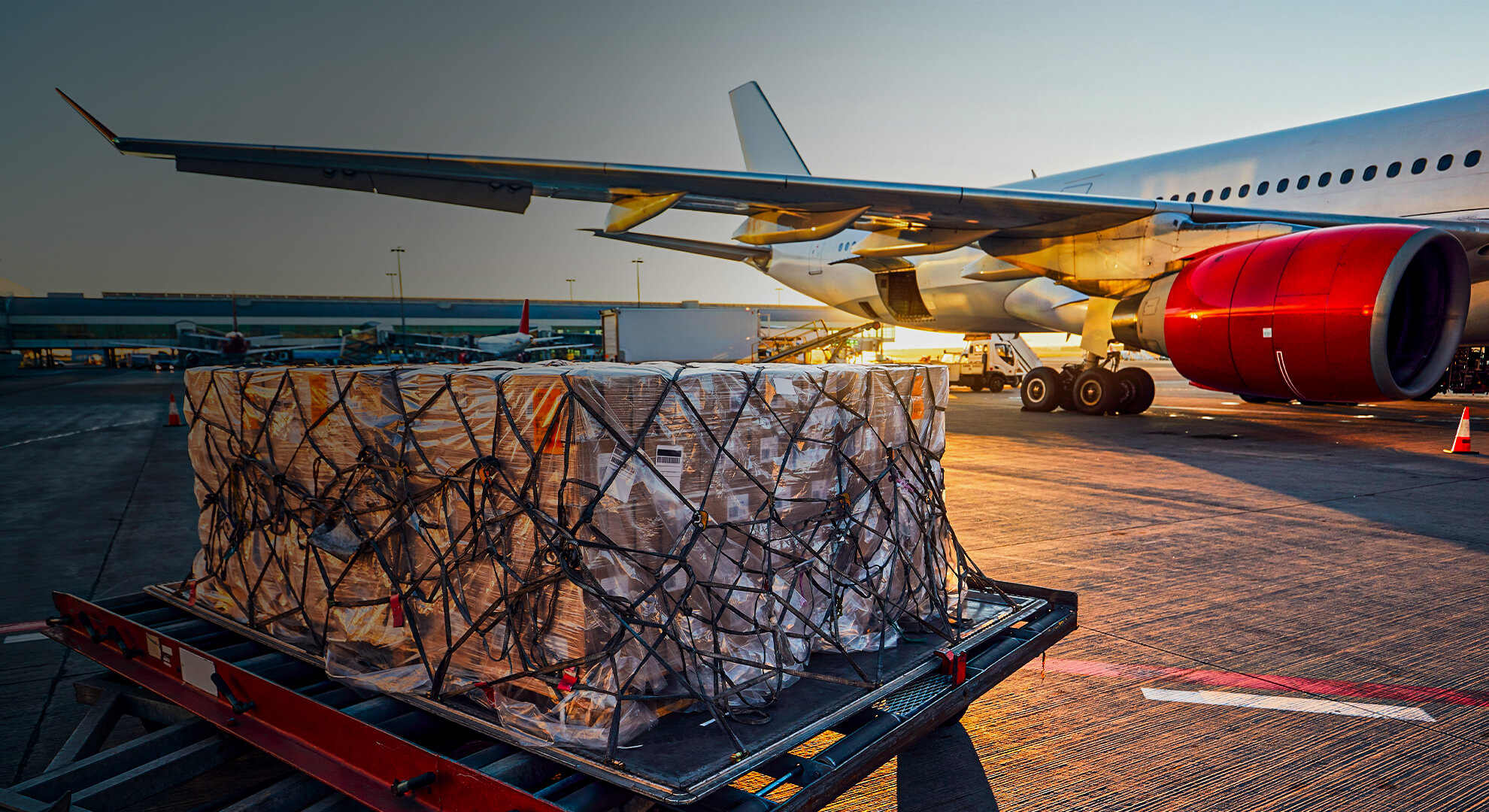 s-and-l_deep-dive_air-cargo_for-design_desktop